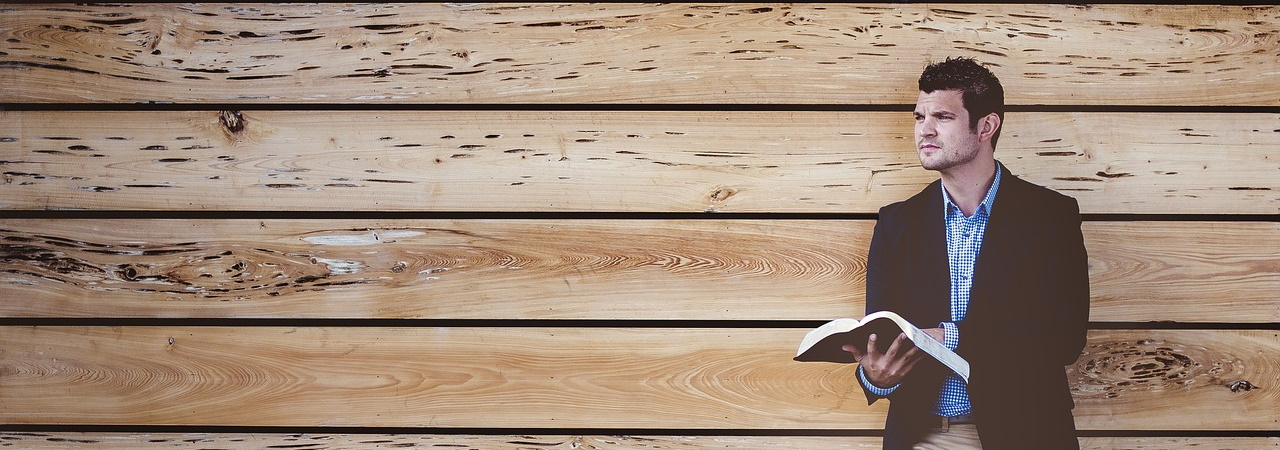 Bodenbelag in Alzenau | Raumausstattung, Gardinen, Bodenbelag, Sonnenschutz, Markisen, Pergola, Rolladen, Insektenschutz und Wasserschaden in Aschaffenburg